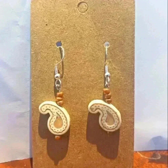 Howlite Turquoise Paisley 925 Earrings - Picture 1 of 3